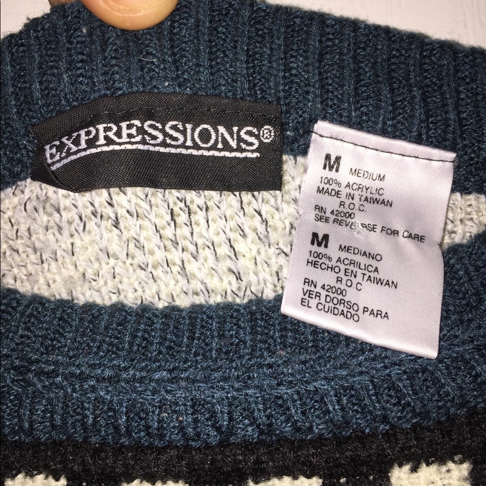 Expressions Medium sweater